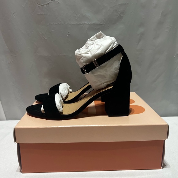 NWOT Gianni Bini Black Suede Block Heel - Picture 5 of 14